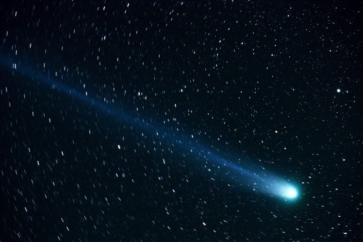 comet-877918_1280